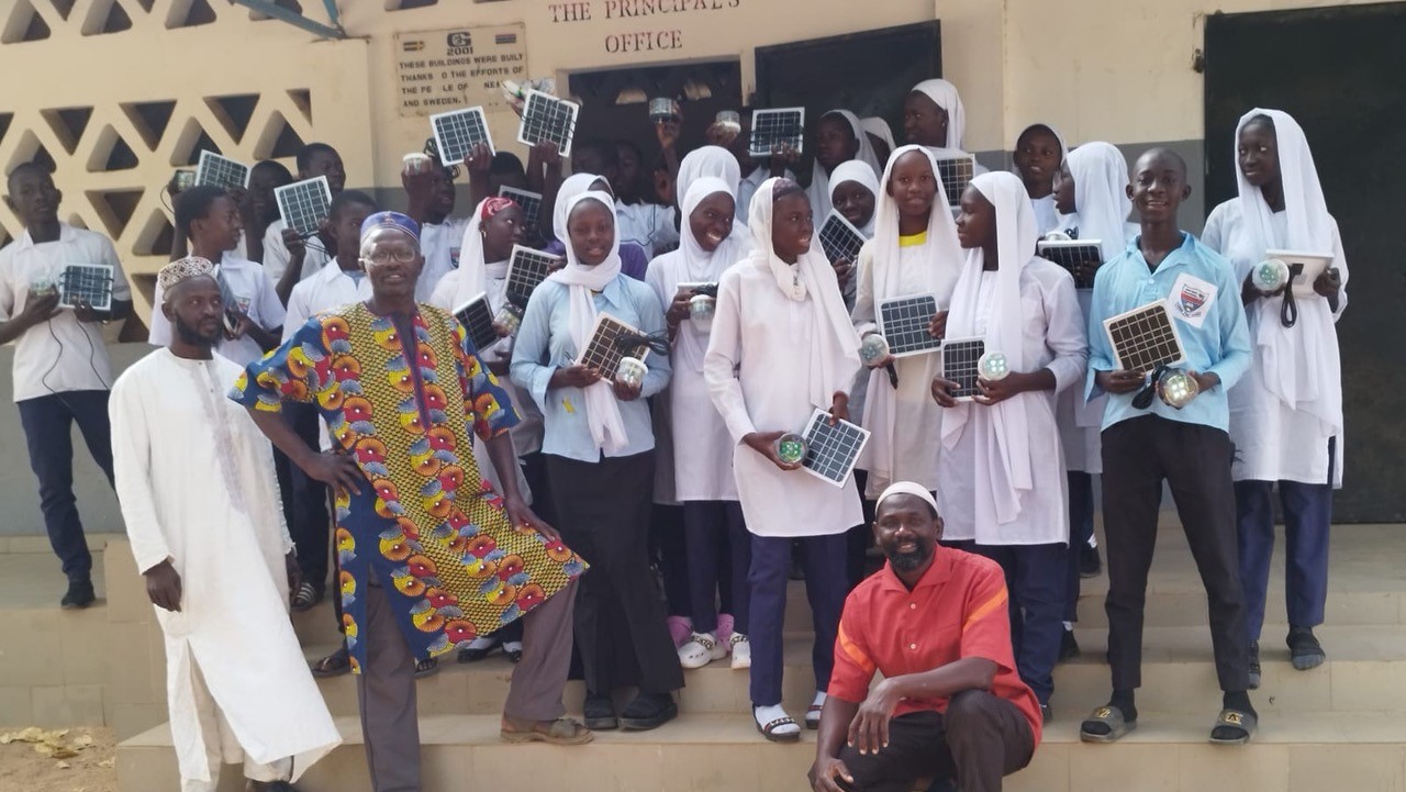 Licht ins Dunekl bild